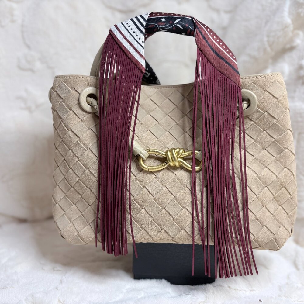 Trendy Fringe Handbag Wraps in several colors - Picture 6 of 15